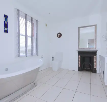 Baignoire Stanley Road Student House