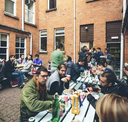 Terrasse IH Belfast séjour linguistique CLC