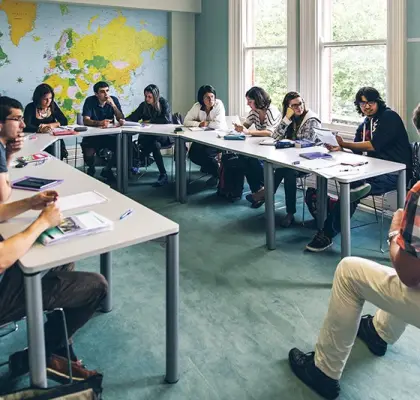 Salle de classe IH Belfast séjour linguistique CLC