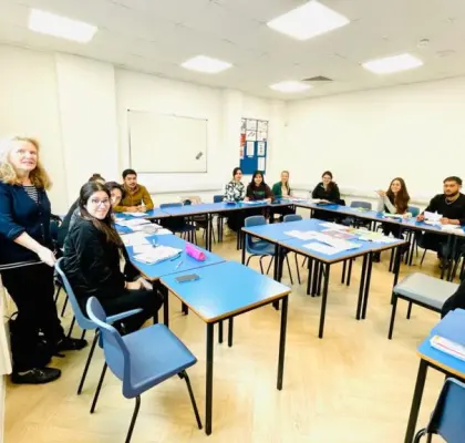 Salle de classe Nacel English School à Londres - sejours linguistiques - CLC