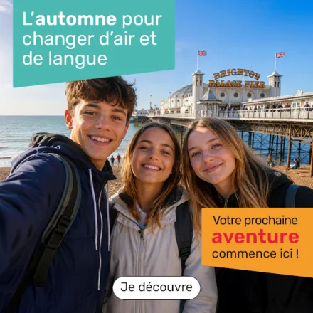 Jeunes profitant de Brighton durant les vacances d'automne
