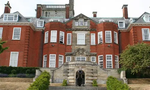 batiment exterieur pangbourne