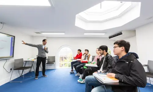 Salle de classe à Cambridge