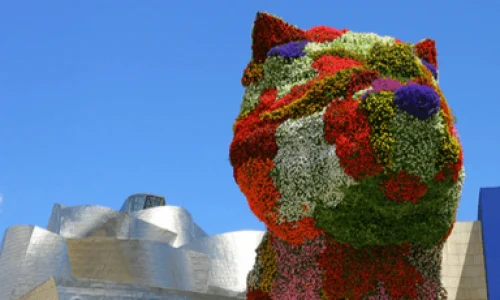 Sculpture chien fleuri musée Guggenheim à Bilbao