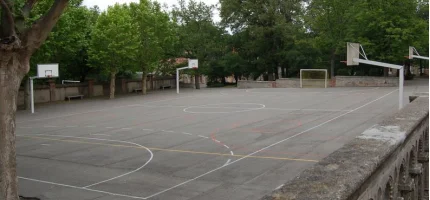 Le Canal centre American Village terrains