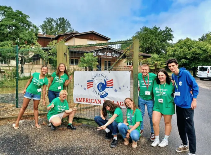 colonie anglais saut du loup animateurs