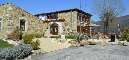 colo-american-village