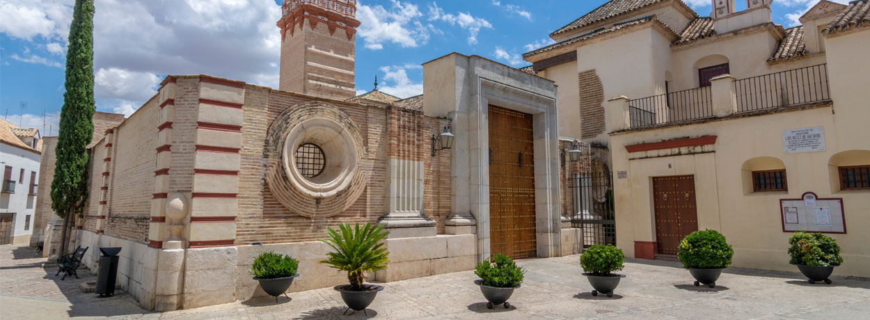 Ecija, Ciudad de Torres