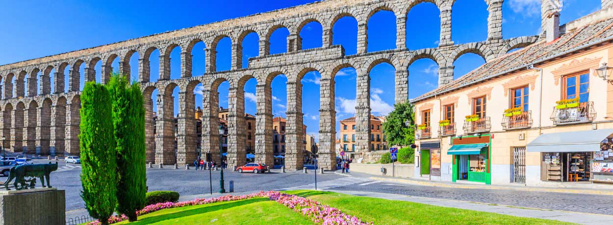 Ségovie, la belle romaine aux reflets d’ocre
