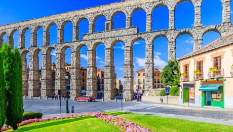Ségovie, la belle romaine aux reflets d’ocre
