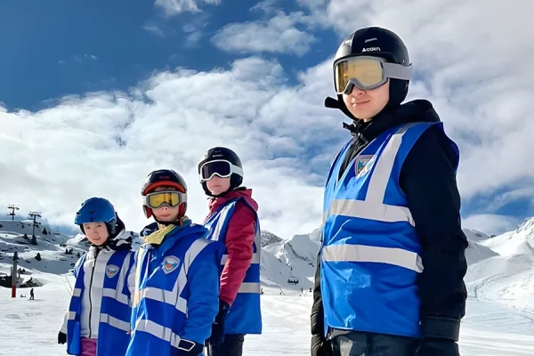 Ski et Snow en hiver avec Sports Elite Jeunes